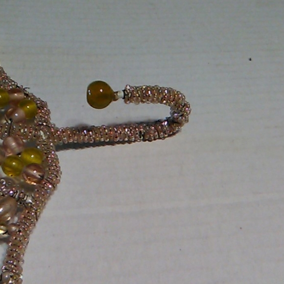 Beautiful Glass beaded Fan Style hook - Picture 7 of 8